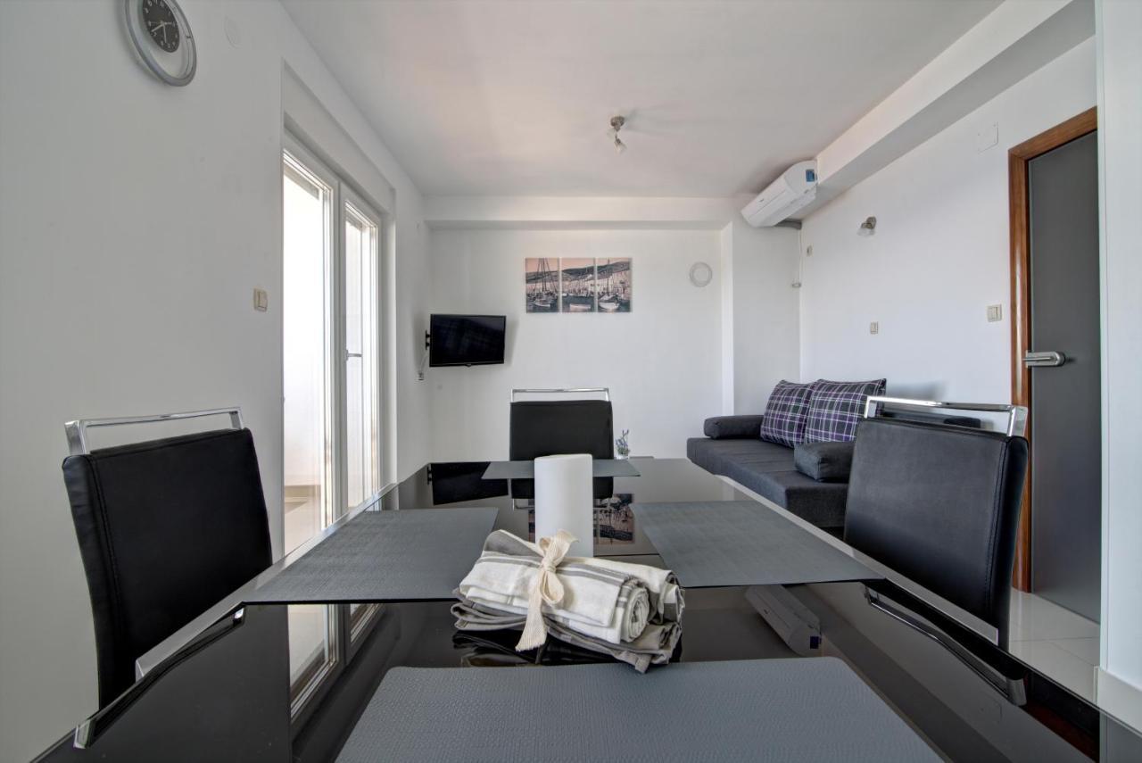 Apartments Maris Senj 2 Luaran gambar